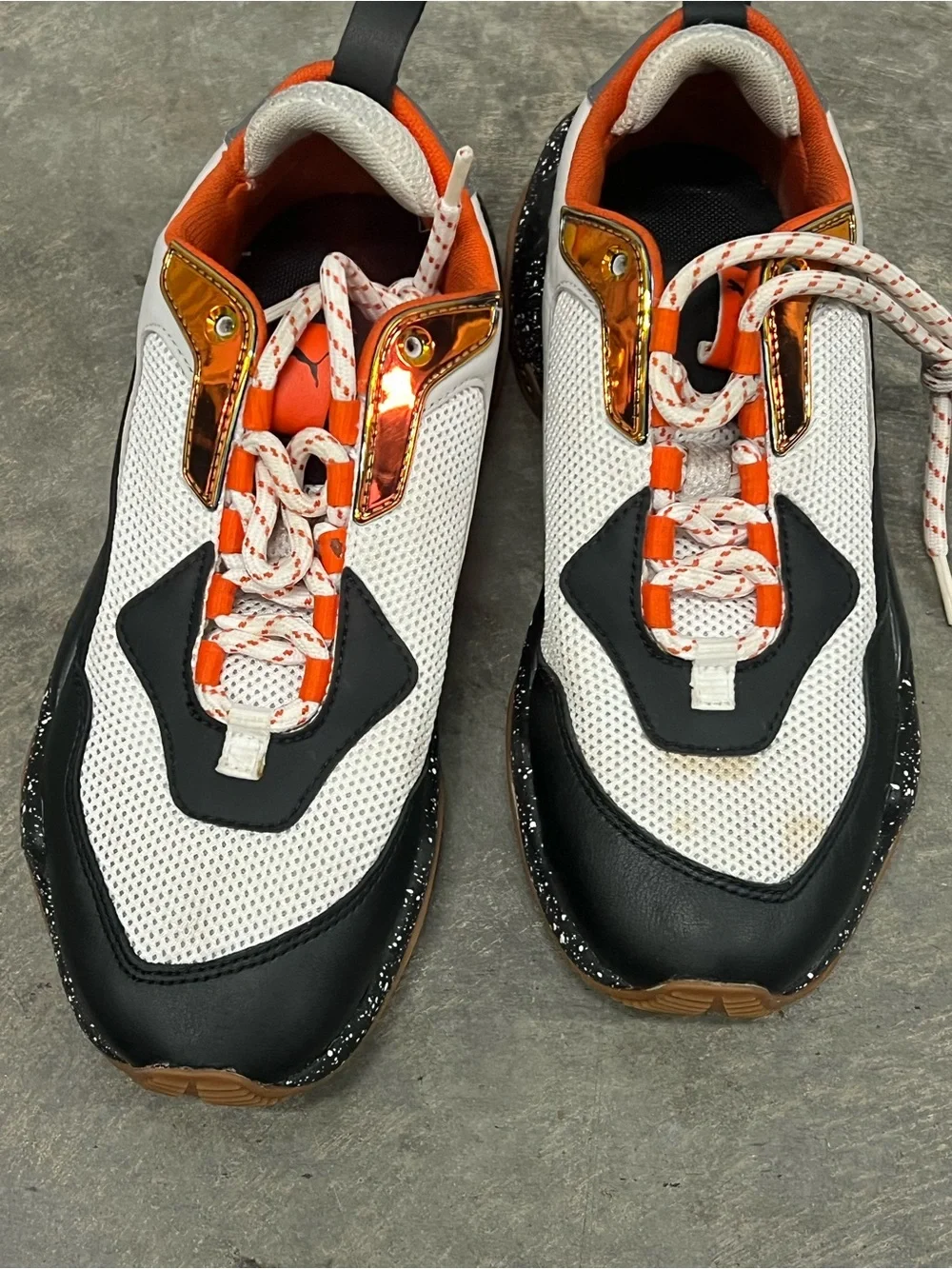 Puma Thunder Electric Jr. Sneakers White, Black, Mandarine Red Sz 5.5C excellent